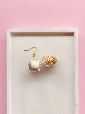 CATZ narancs csíkos cica lógós fülbevaló