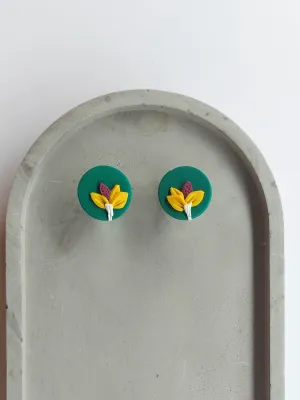 DOTS zöld virágos bedugós fülbevaló