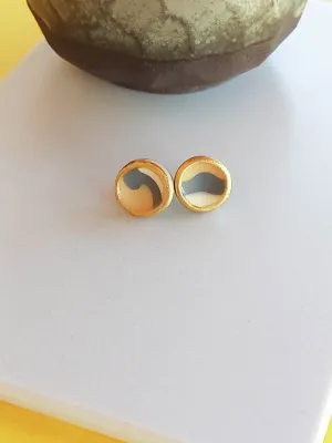 STRATA szürke sárga csíkos bedugós fülbevaló