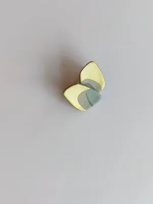 URBAN ECHO arany aszimetrikus bedugós fülbevaló