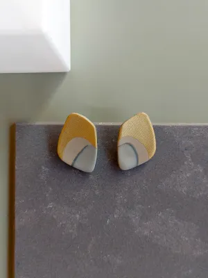 URBAN ECHO arany aszimetrikus bedugós fülbevaló