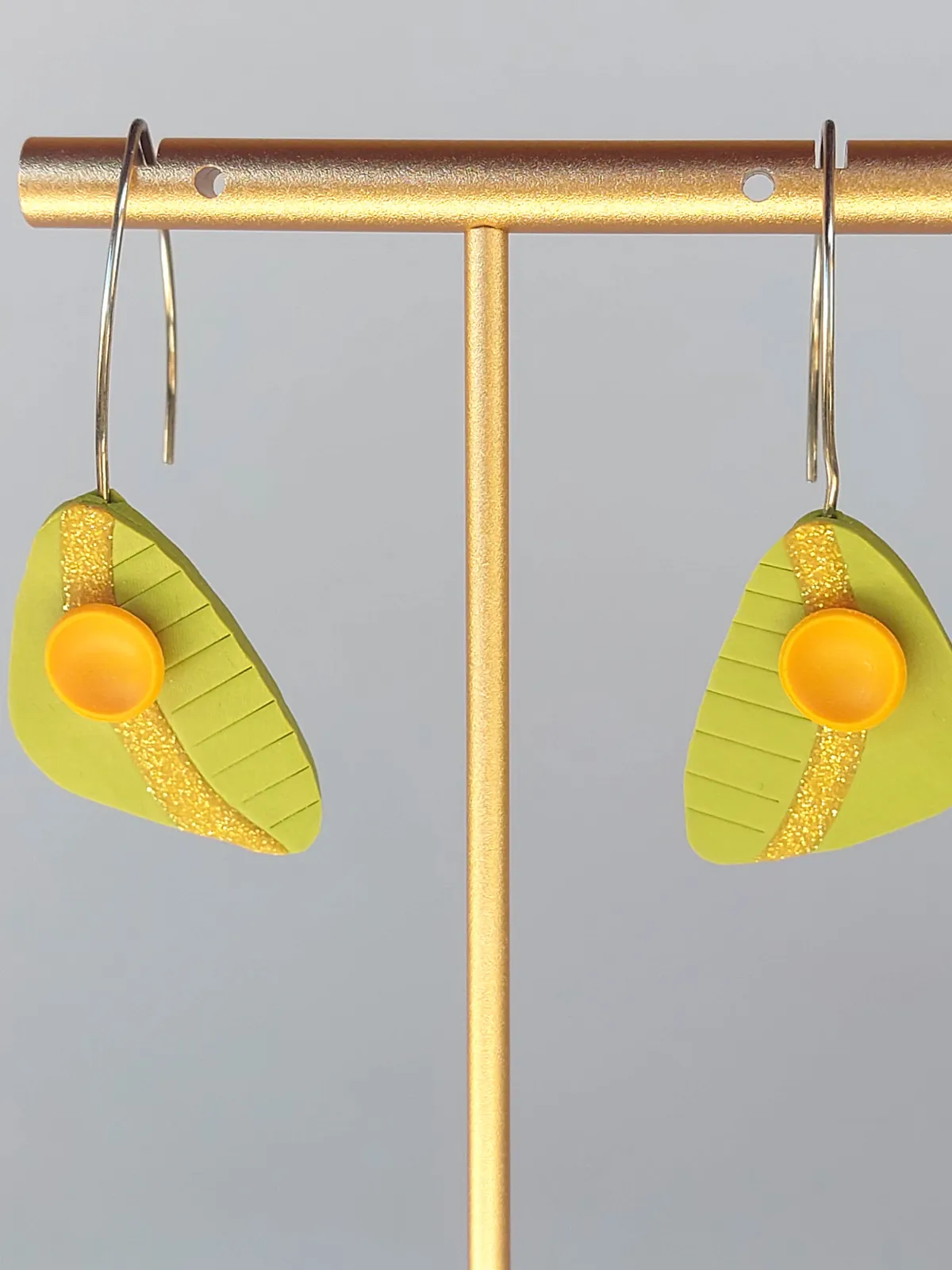 OCELLE pisztáciazöld fülbevaló