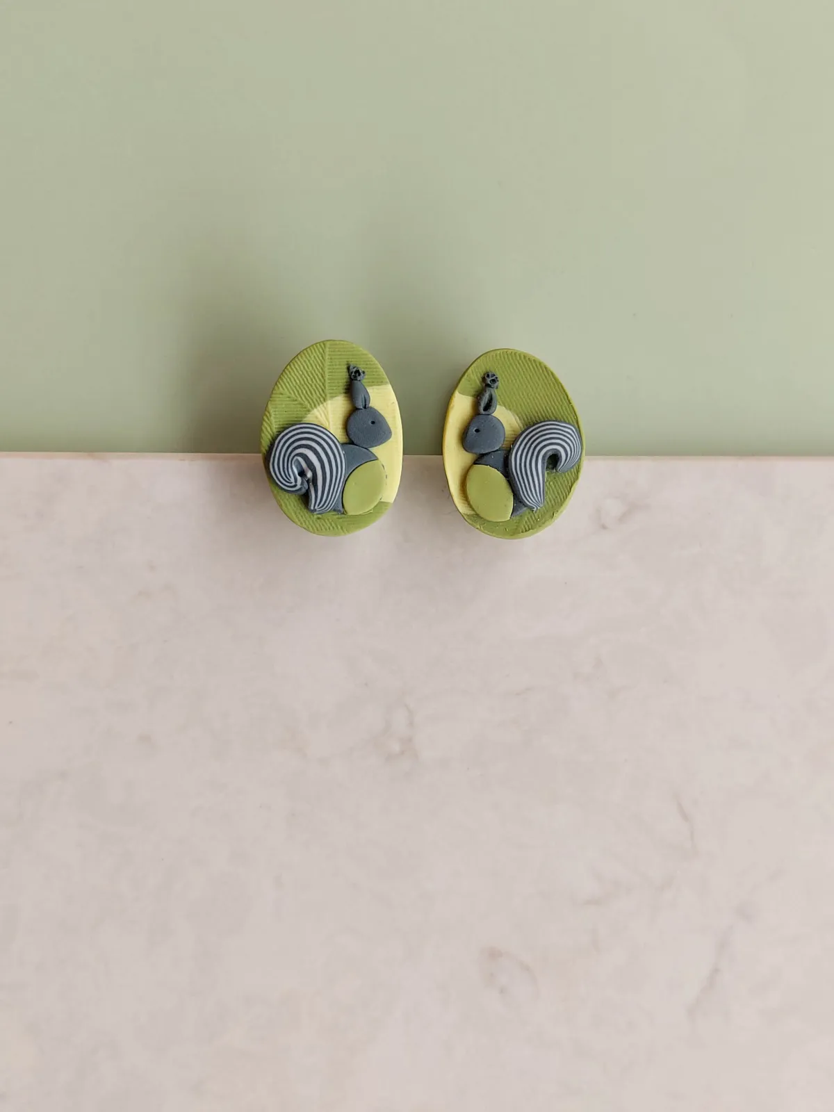 PIXIE zöld bedugós fülbevaló