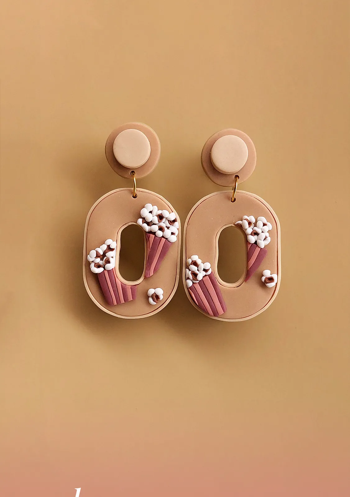 SWITCH 2 oldalas pisztáciás és popcornos fülbevaló