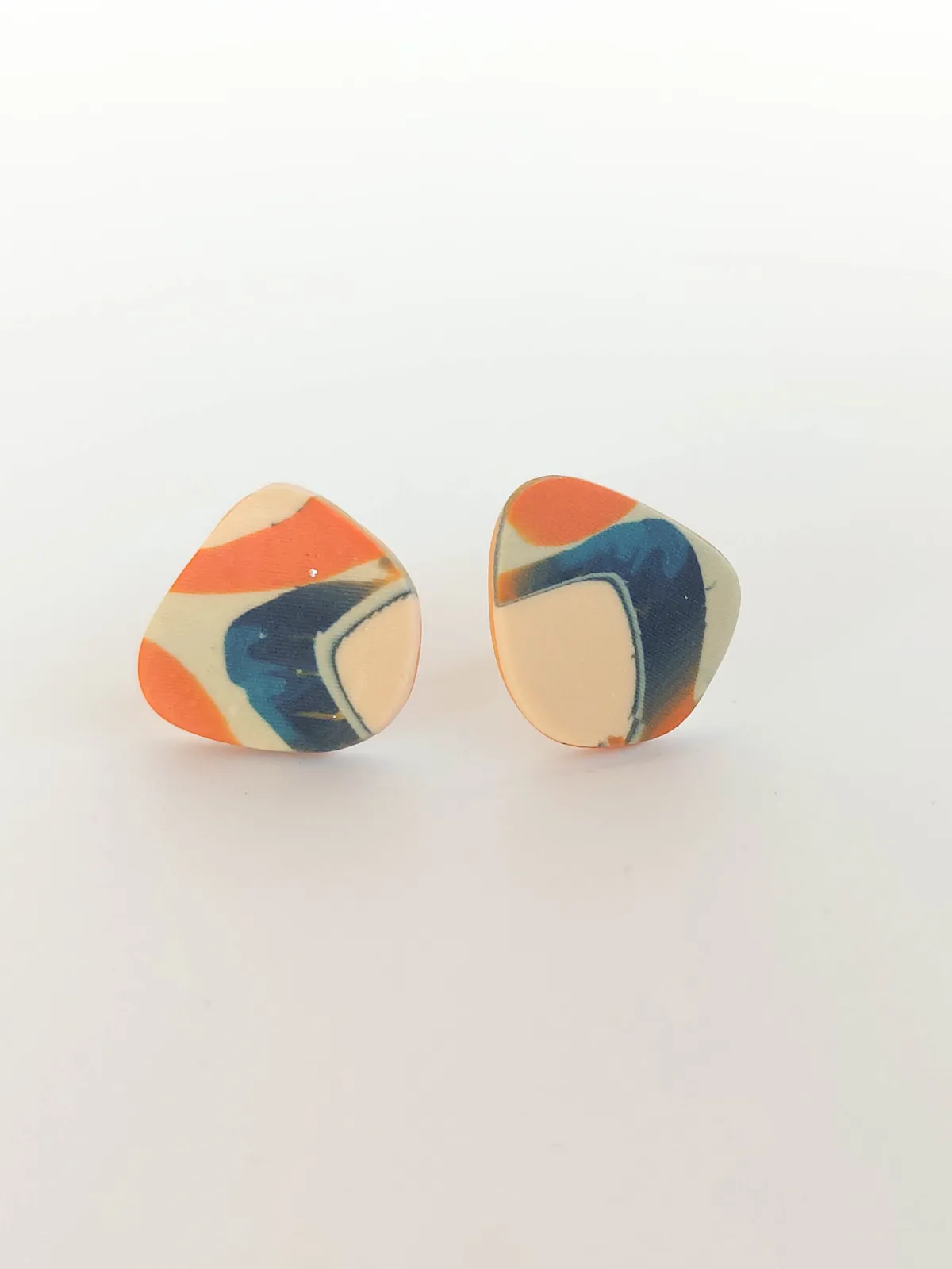 URBAN ECHO absztrakt mintás bedugós fülbevaló