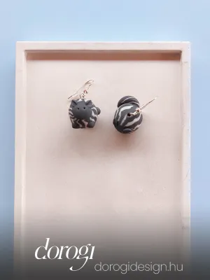 CATZ szürke csíkos cica lógós fülbevaló