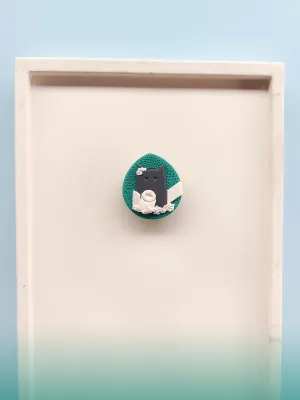 CATZ játszó cicás kitűző