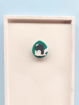 CATZ játszó cicás kitűző