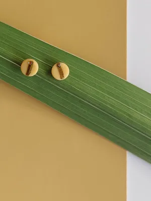 DOTS mályva színű bedugós fülbevaló