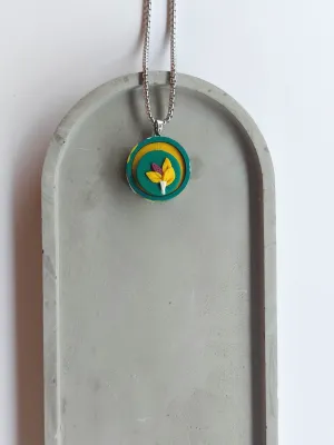 PLAY kinetikus egyedi nyaklánc zöld virágos mintával