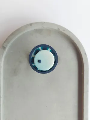 PLAY kinetikus egyedi gyűrű kék színben