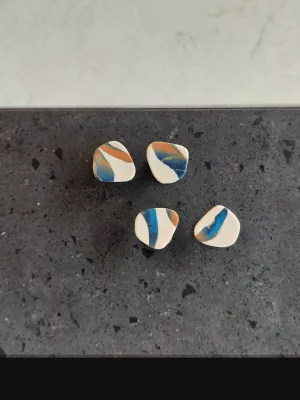 URBAN ECHO absztrakt mintás bedugós fülbevaló