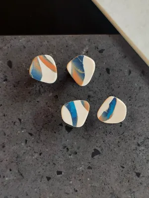 URBAN ECHO absztrakt mintás bedugós fülbevaló