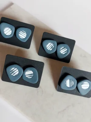 URBAN ECHO absztrakt szürke bedugós fülbevaló