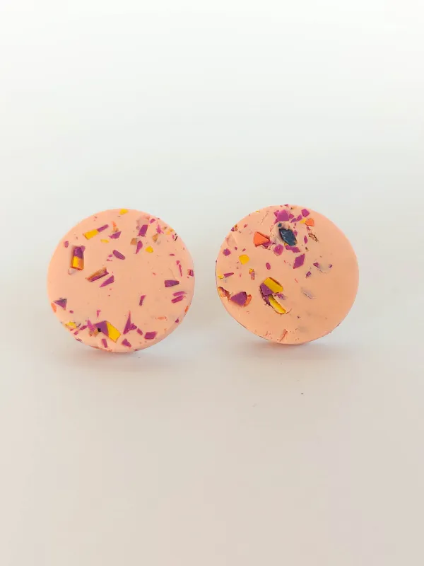 Termék DOTS rózsaszín terazzo bedugós fülbevaló Kép