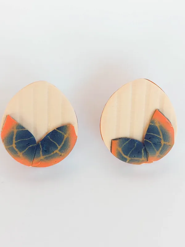 Termék DOTS leveles csepp bedugós fülbevaló Kép