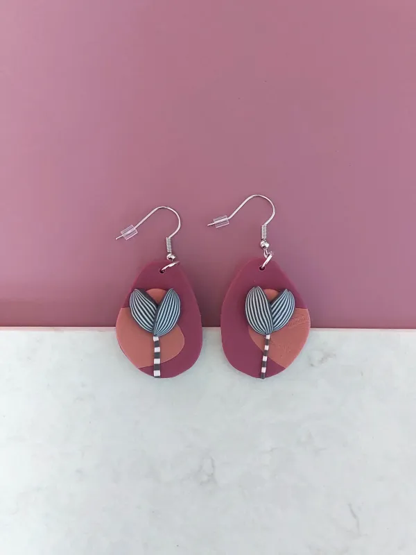 Termék PIXIE bordó lógós fülbevaló Kép