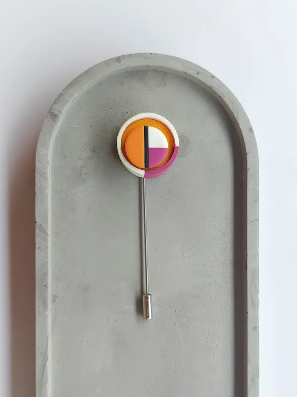 Termék PLAY kinetikus egyedi kitűző geometrikus mintával Kép